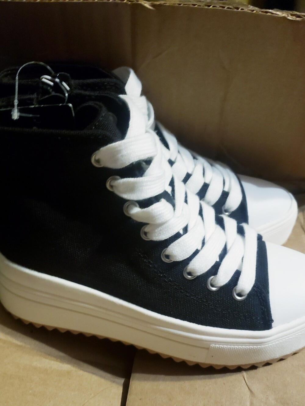 art class Black and White High-Top Platform Sneakers